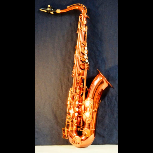 Lupifaro deals tenor sax